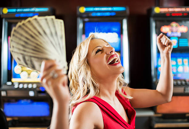 Caribbean Stud Poker strategy and rules tutorial